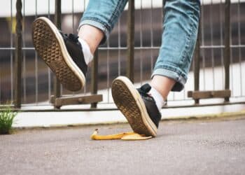 Who is Liable for a Slip and Fall in Illinois?